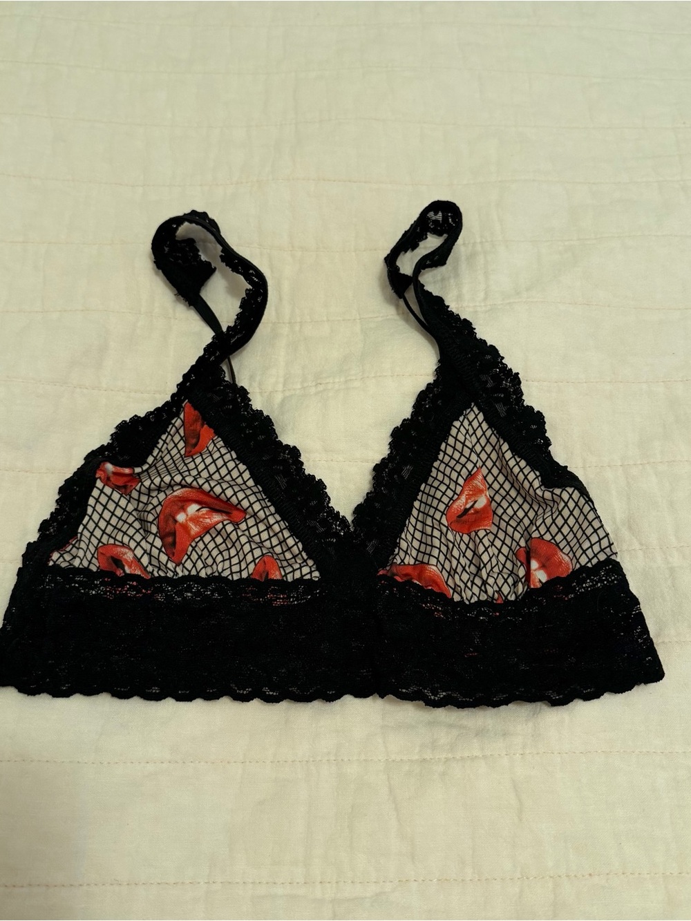 Hanky Panky Rocky Horror Picture Show Collection Lace Trim Bralette Lips Pattern